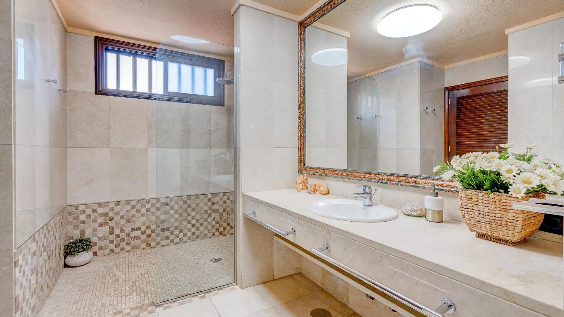 Dom wakacyjny Buenavista Panoramic Villa In Costa Adeje