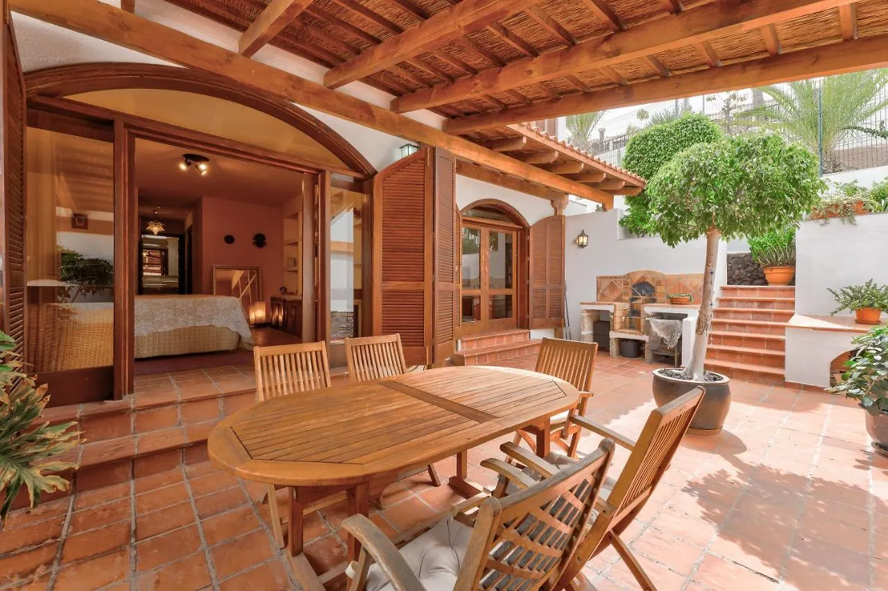 Buenavista Panoramic Villa In Costa Adeje 阿德耶