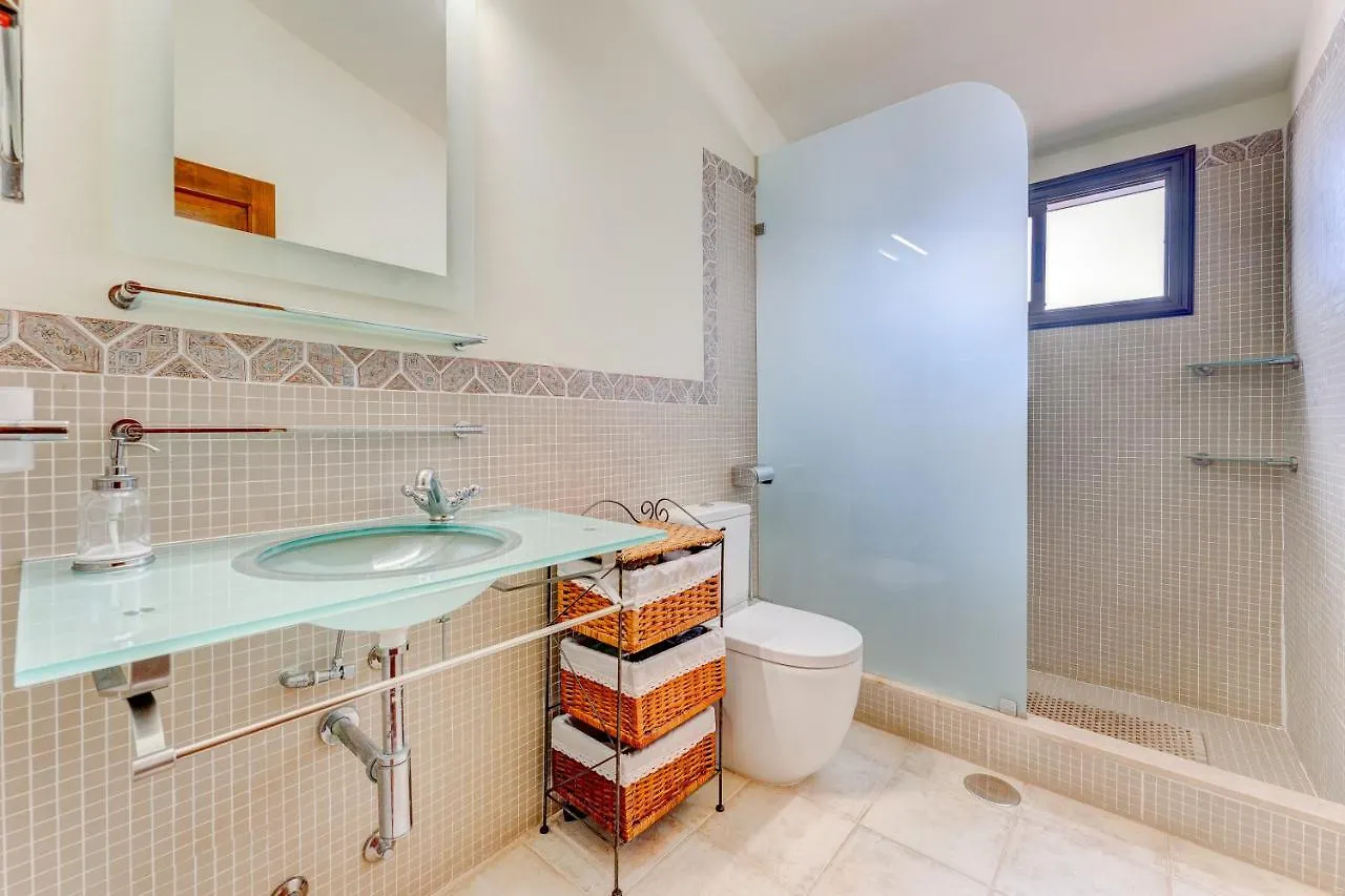 Buenavista Panoramic Villa In Costa Adeje 0*, 阿德耶